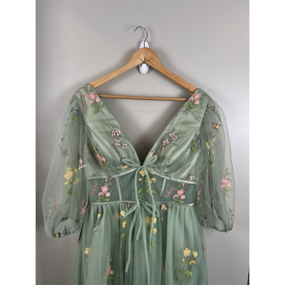 Green Floral Midi Dress with Sheer Puff Sleeves - Picture 3 of 12
